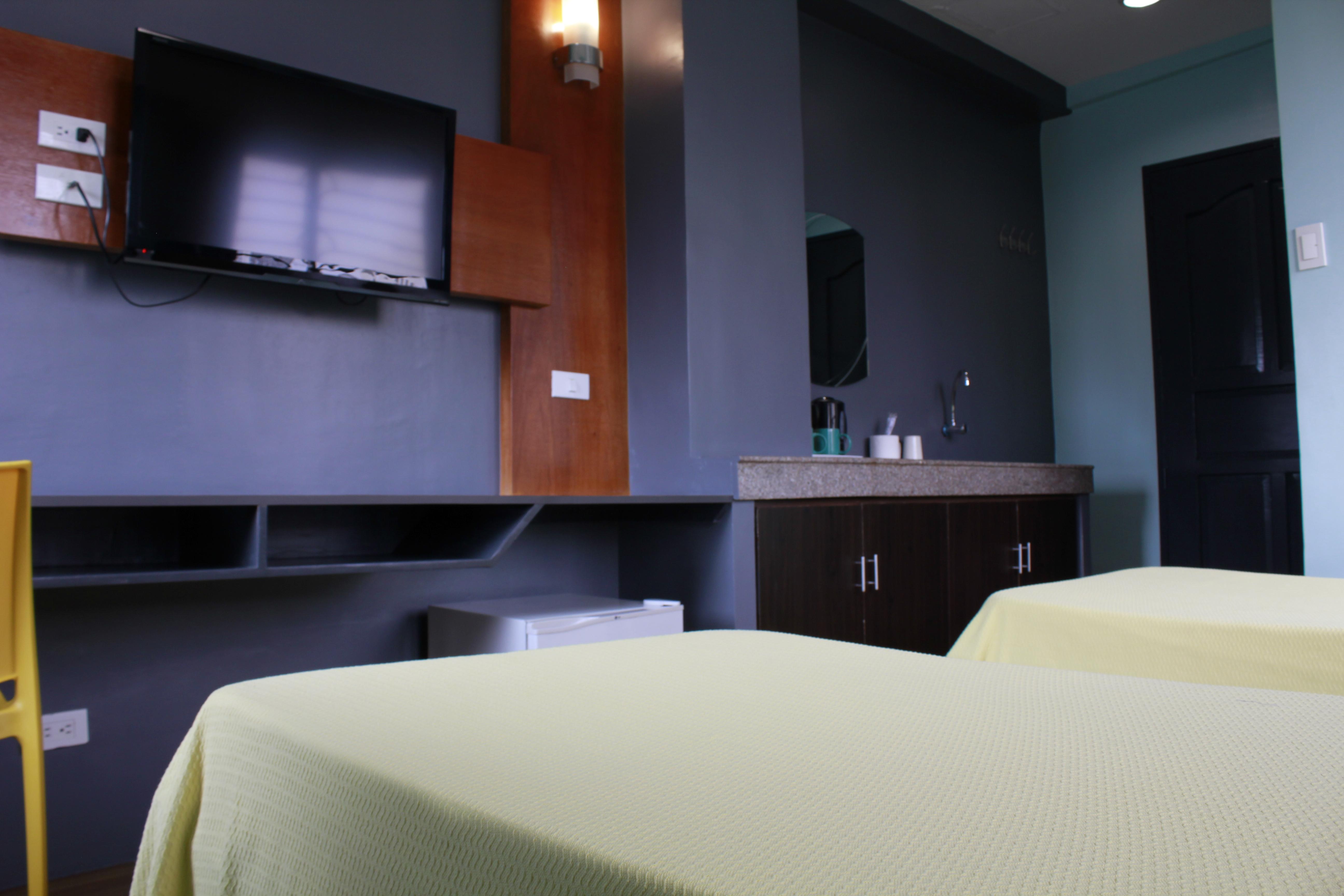 Leesons Residences Manille Extérieur photo