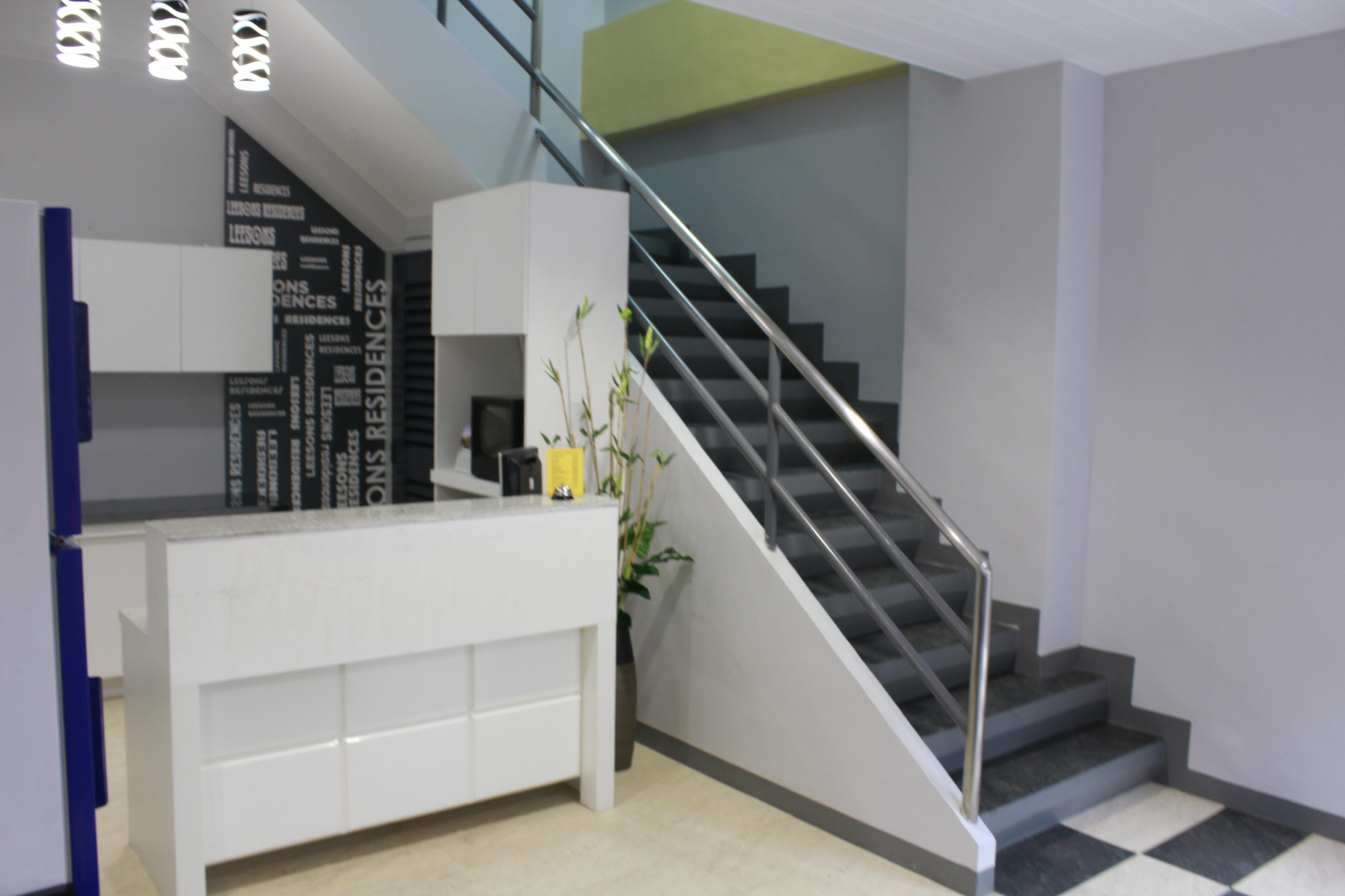 Leesons Residences Manille Extérieur photo