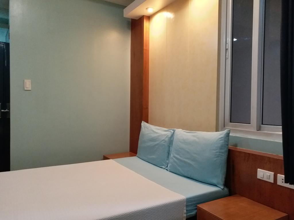 Leesons Residences Manille Extérieur photo